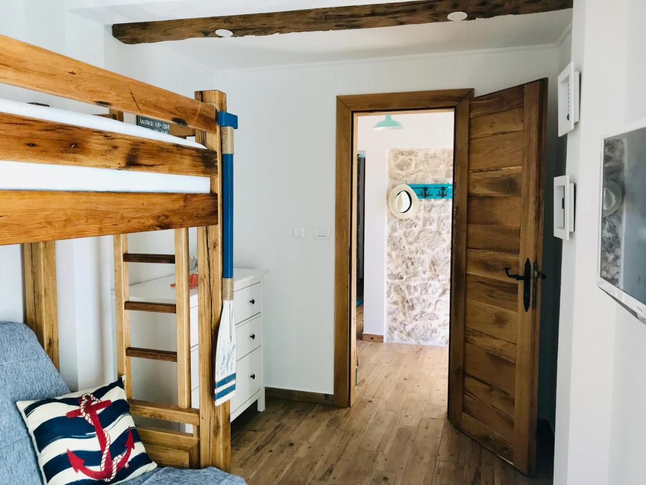 Apartman Bervida Murter Zewnętrze zdjęcie